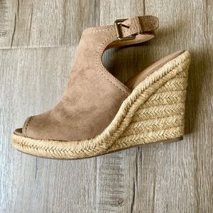 Open Toe Taupe Wedges